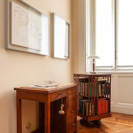 Casa Di Lalla Milan